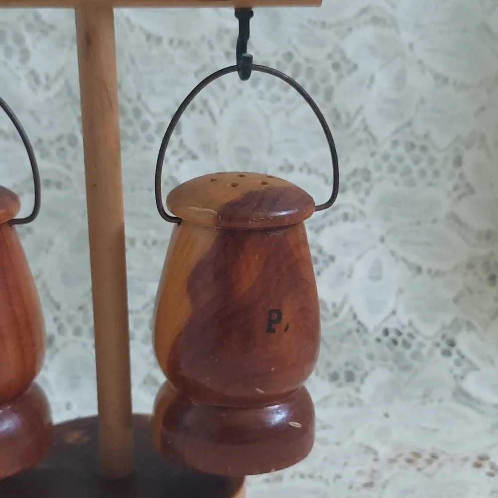 Scuffy Rustic Vintage Souvenir Salt and Pepper Shaker Set Eureka Springs AR Souv